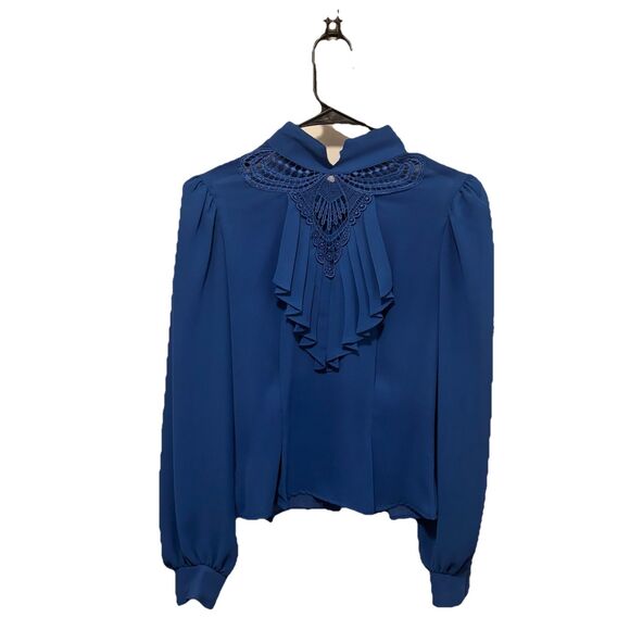 Women’s Button Down Ruffle Blouse Size XS - Picture 1 of 3